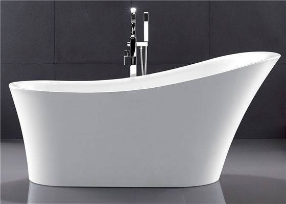 Space Saving Acrylic Pedestal Tub Freestanding Oval Tub In Small Space supplier