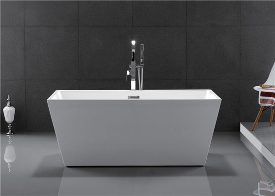 Seamless Acrylic Square Freestanding Bathtub With Pop - Up Drainer Durable supplier