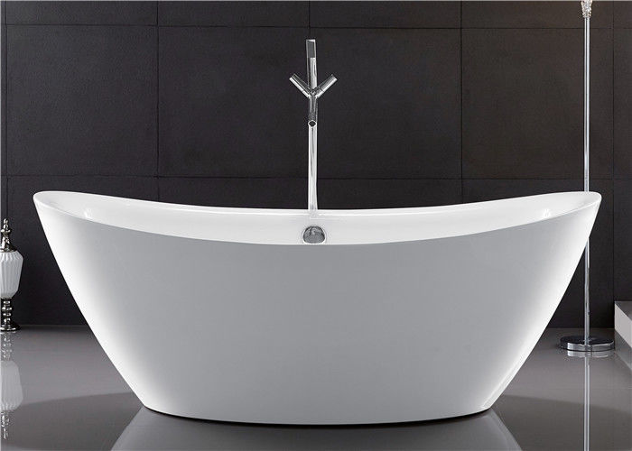 Traditional Large Oval Freestanding Tub, Freestanding Soaking Bathtub