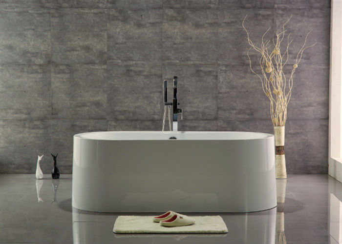 Portable Unique Center Drain Soaking Tub , High End White Freestanding Tub