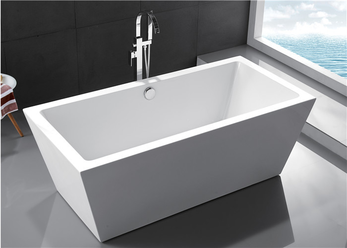 Durable Small Bathroom Freestanding Tub 60 Inch Soaking Tub Multiple Colors