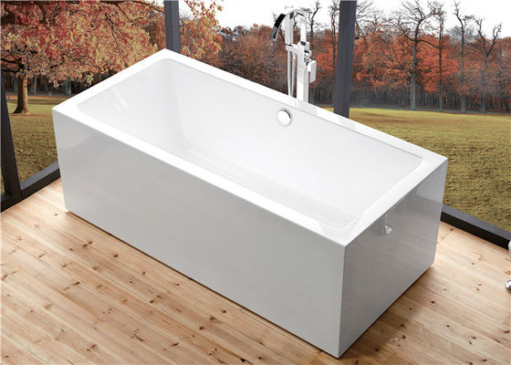 Deep Soaking Rectangle Acrylic Free Standing Bathtub With Overflow Space Saving supplier