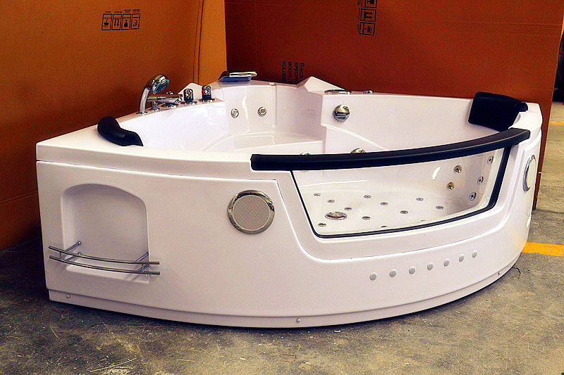 Mini Jacuzzi Freestanding Tub Whirlpool Air Tub With 2 Pcs Pillow 1400 * 1400mm supplier
